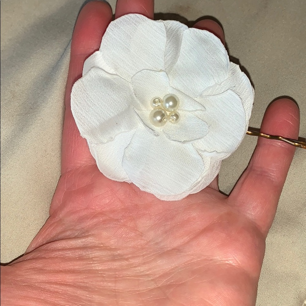 Hair flower